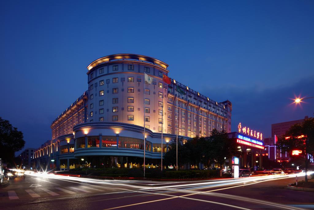 New Century Hotel Taizhou ไท่โจว ภายนอก รูปภาพ