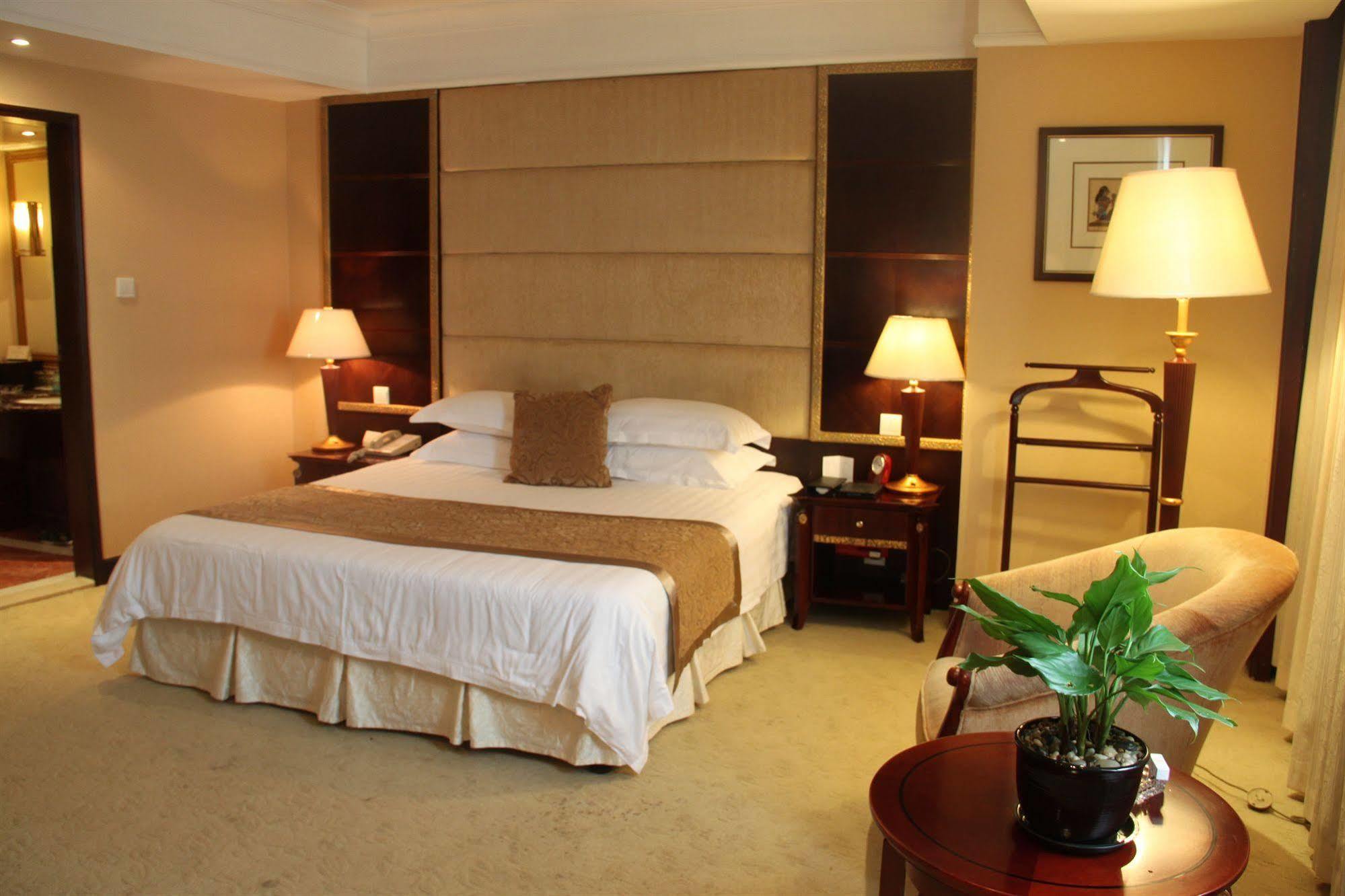 New Century Hotel Taizhou ไท่โจว ภายนอก รูปภาพ